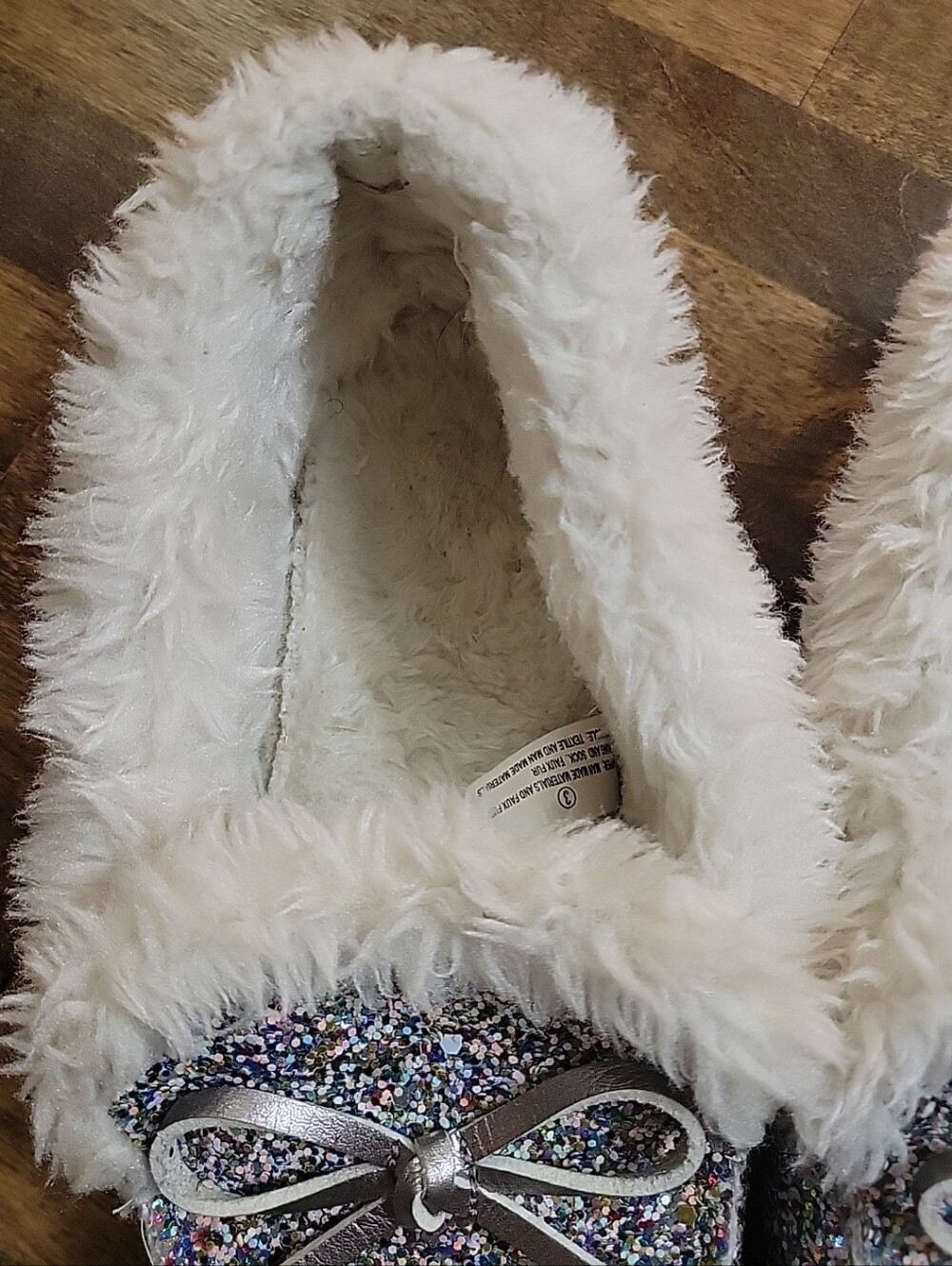 Sparkly Glitter Moccasin Slippers with Faux Fur Trim Girls Size 3 - Picture 11 of 16
